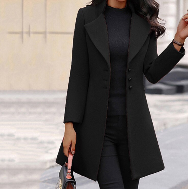 Classic Gail - Sleek Buttoned Coat
