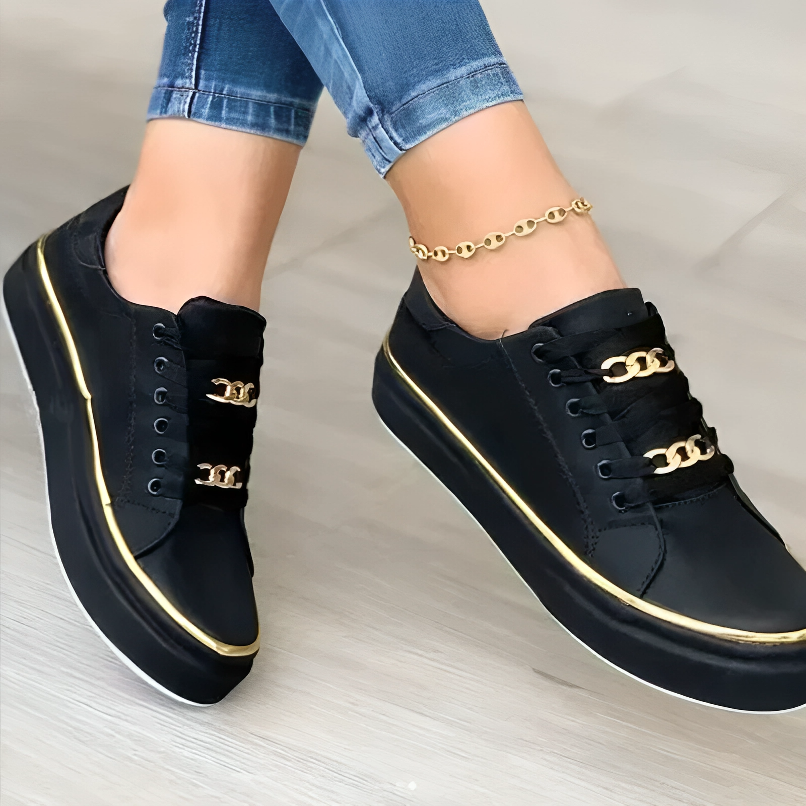 Fashionable Sofia - Trendy Comfortable Sneakers